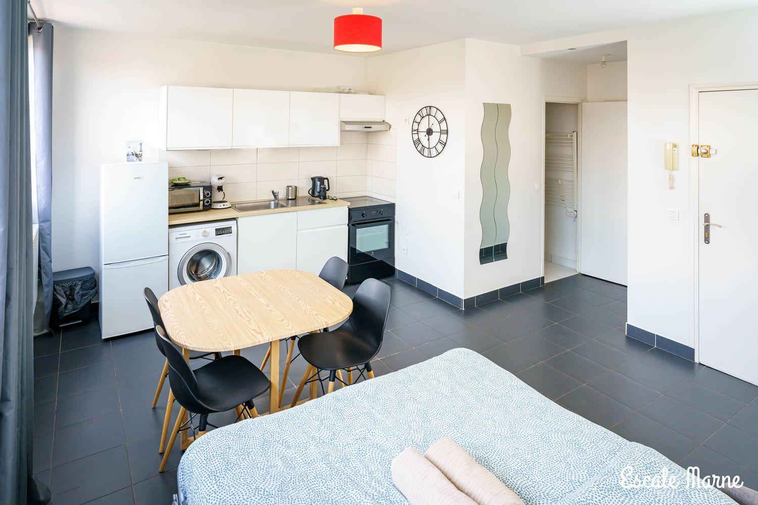 Escale-Marne Fr - 102 - Free Parking - Free Luggage Storage - All Equipped - Linen Included - Washing Machine - 10Mn Walk Metro 8 - Rer A - Panoramic View - From 1 To 4 Guests Maisons-Alfort Bagian luar foto